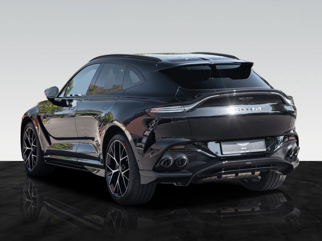 Aston Martin DBX 2024