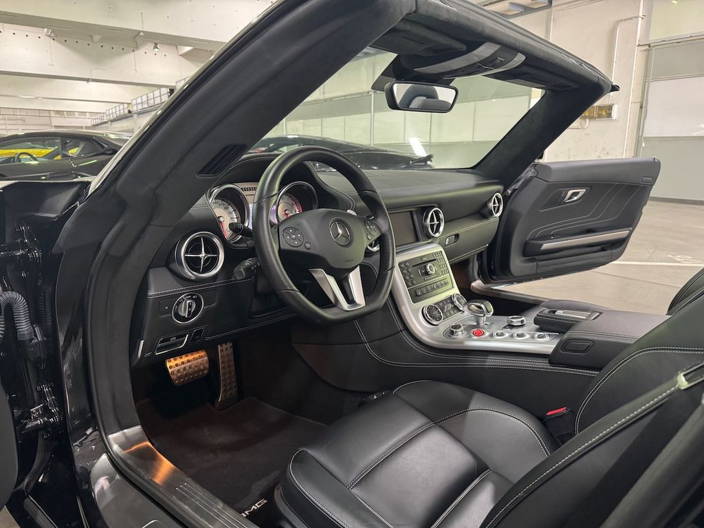 Mercedes-Benz SLS AMG 2011