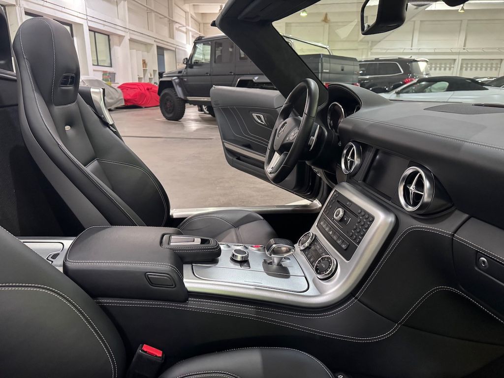 Mercedes-Benz SLS AMG 2011