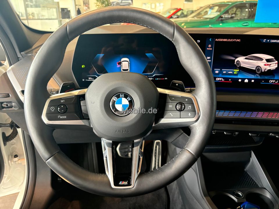 BMW 120 2024
