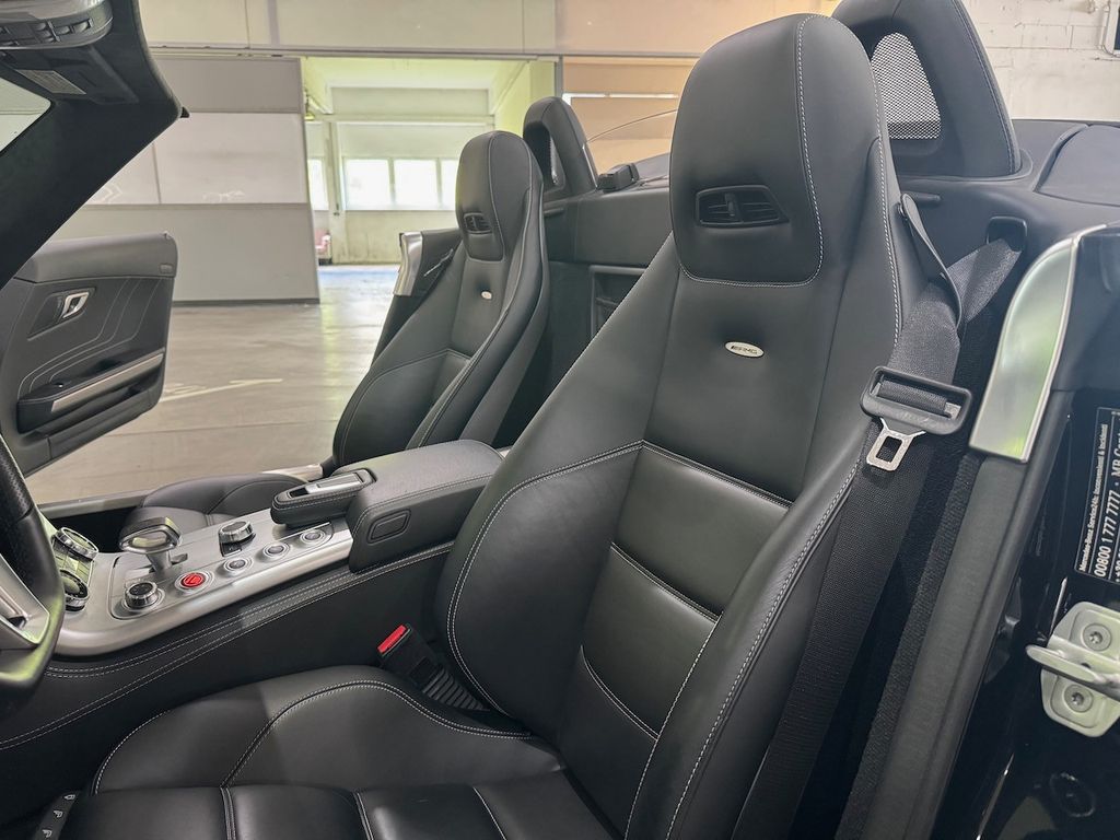 Mercedes-Benz SLS AMG 2011