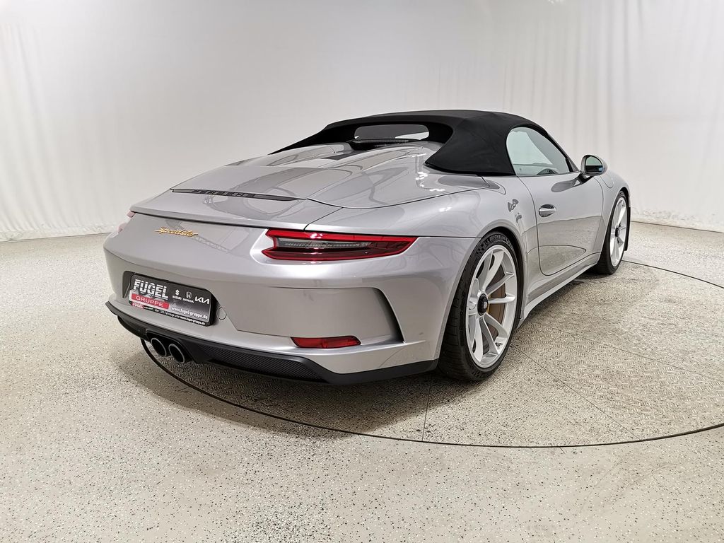 Porsche 911 2019