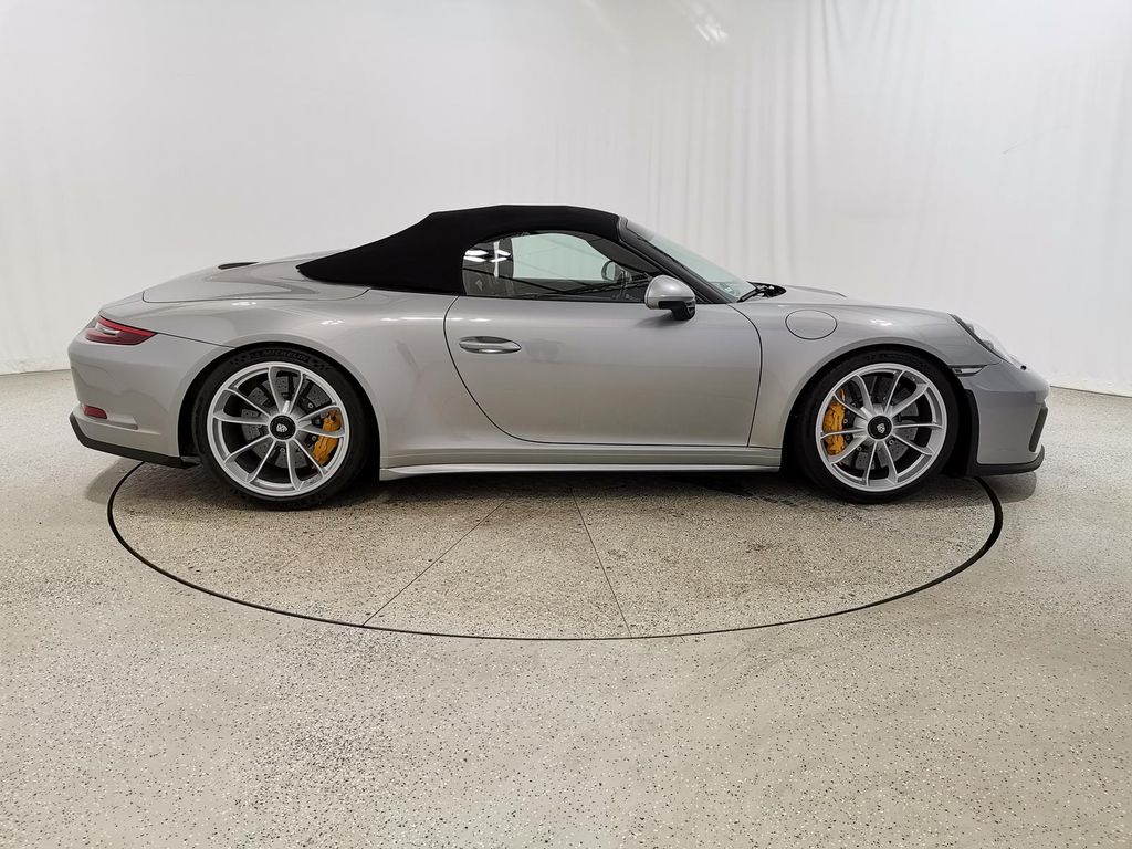 Porsche 911 2019