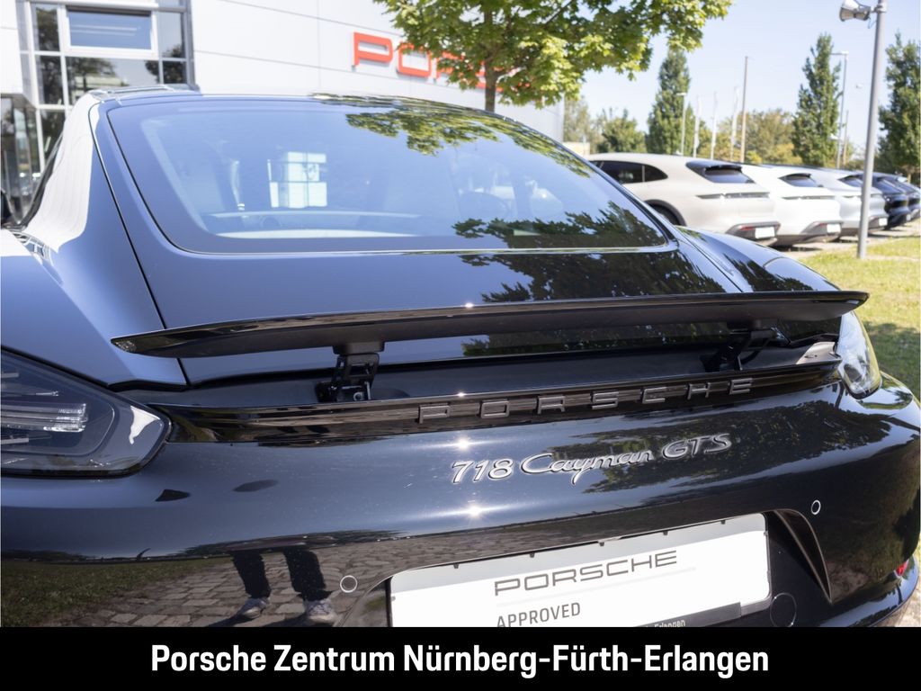 Porsche Cayman 2024