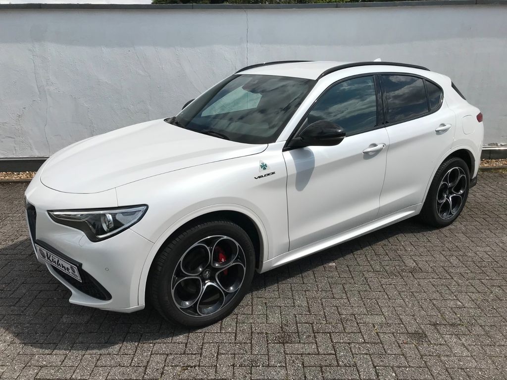 Alfa Romeo Stelvio 2021