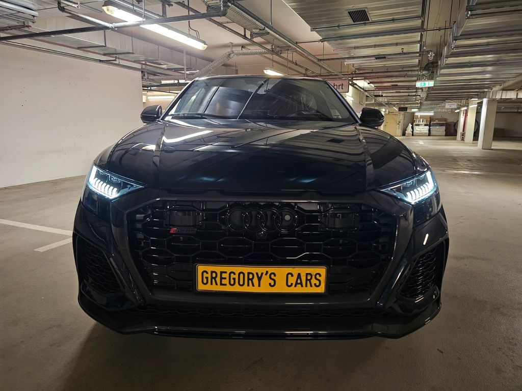 Audi RSQ8