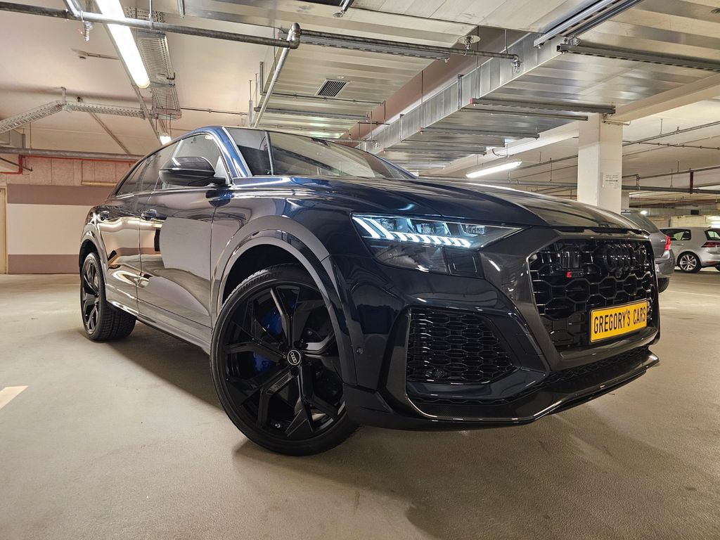 Audi RSQ8