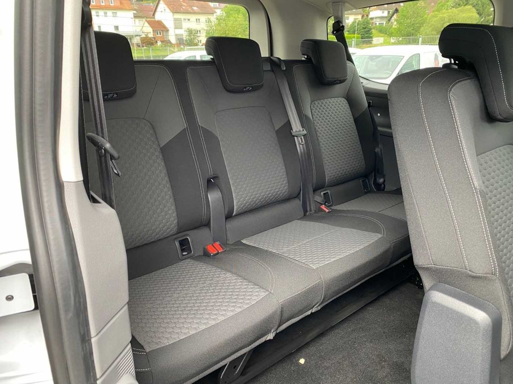 Volkswagen T7 Caravelle