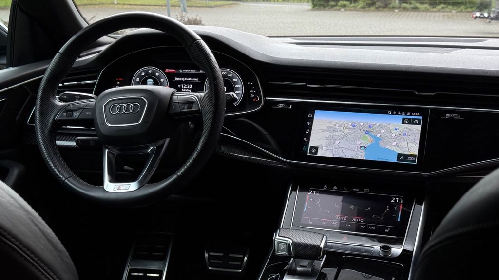 Audi SQ8 2021