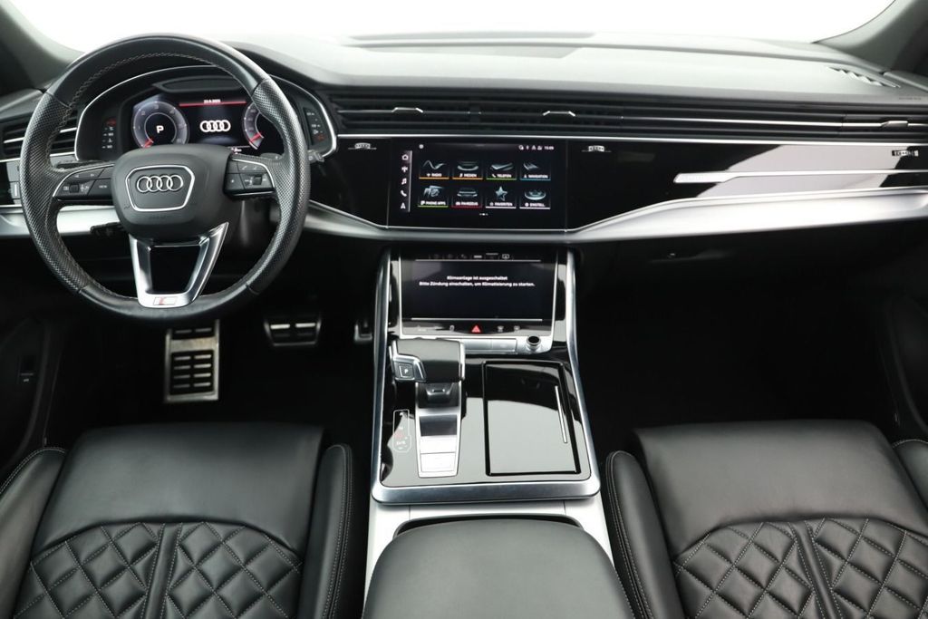 Audi Q8 2022