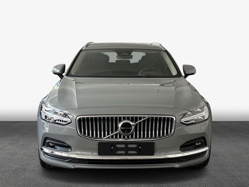 Volvo V90 2024