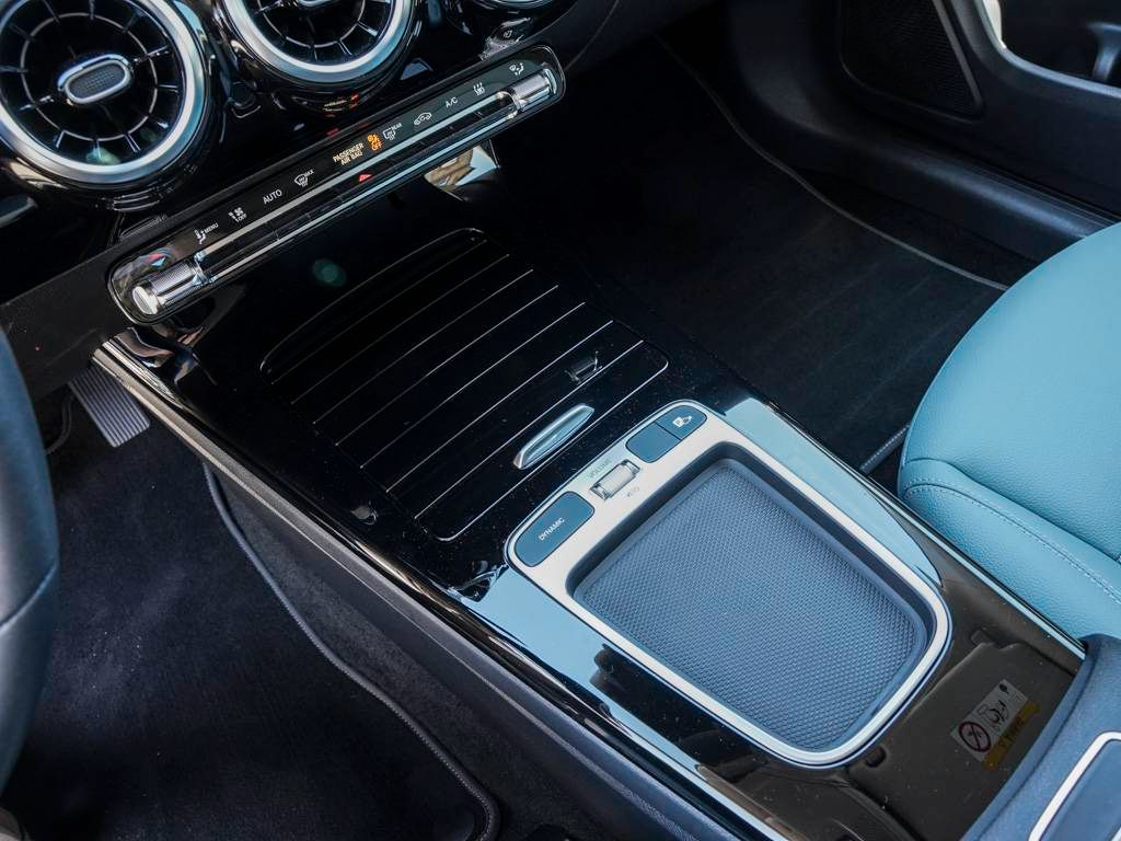 Mercedes-Benz CLA 180 2024