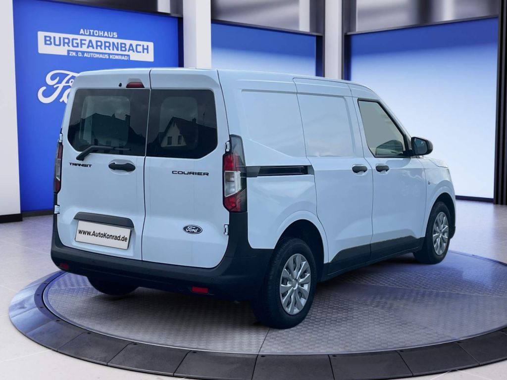 Ford Transit Courier 2025