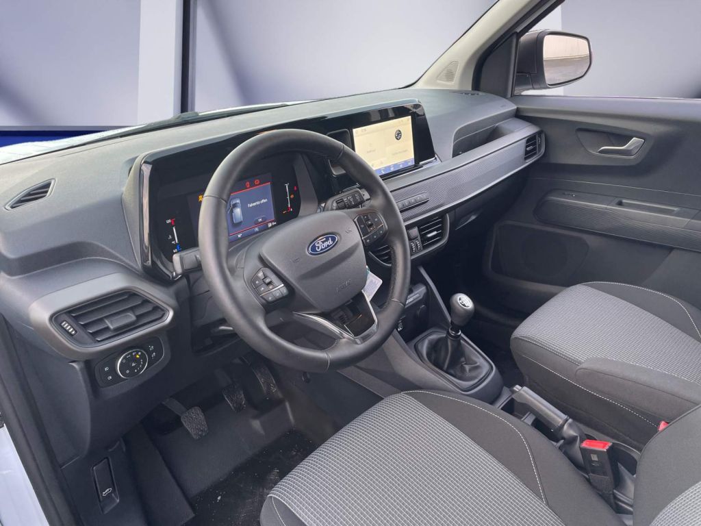 Ford Transit Courier 2025