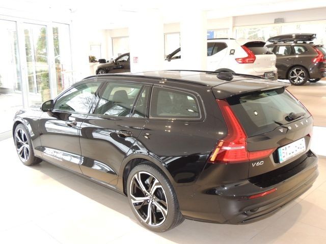 Volvo V60 2023