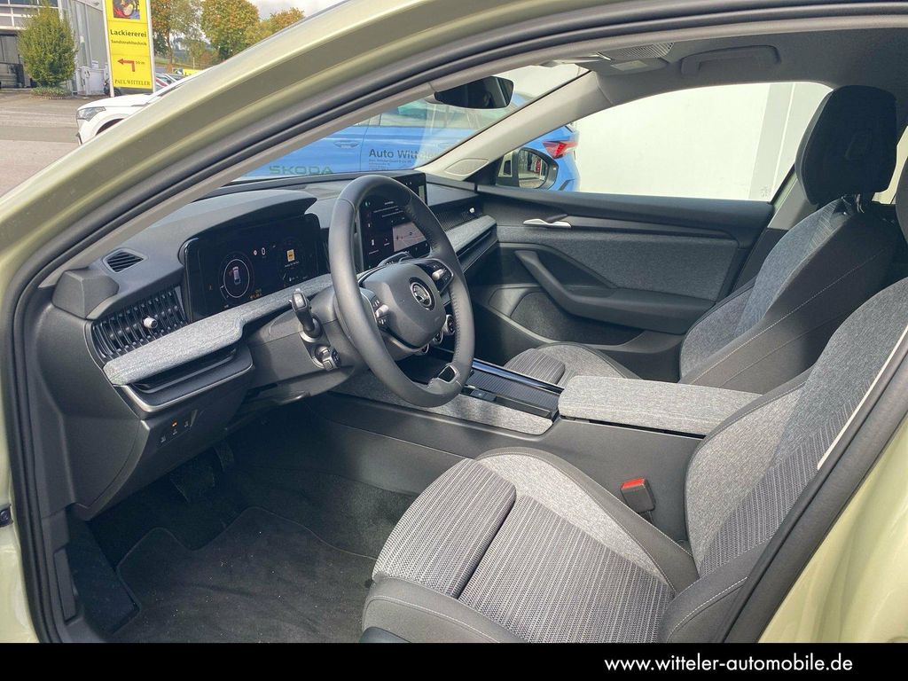 Skoda Superb 2025