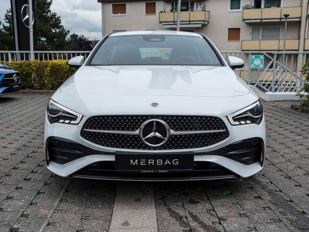 Mercedes-Benz CLA 200 2024