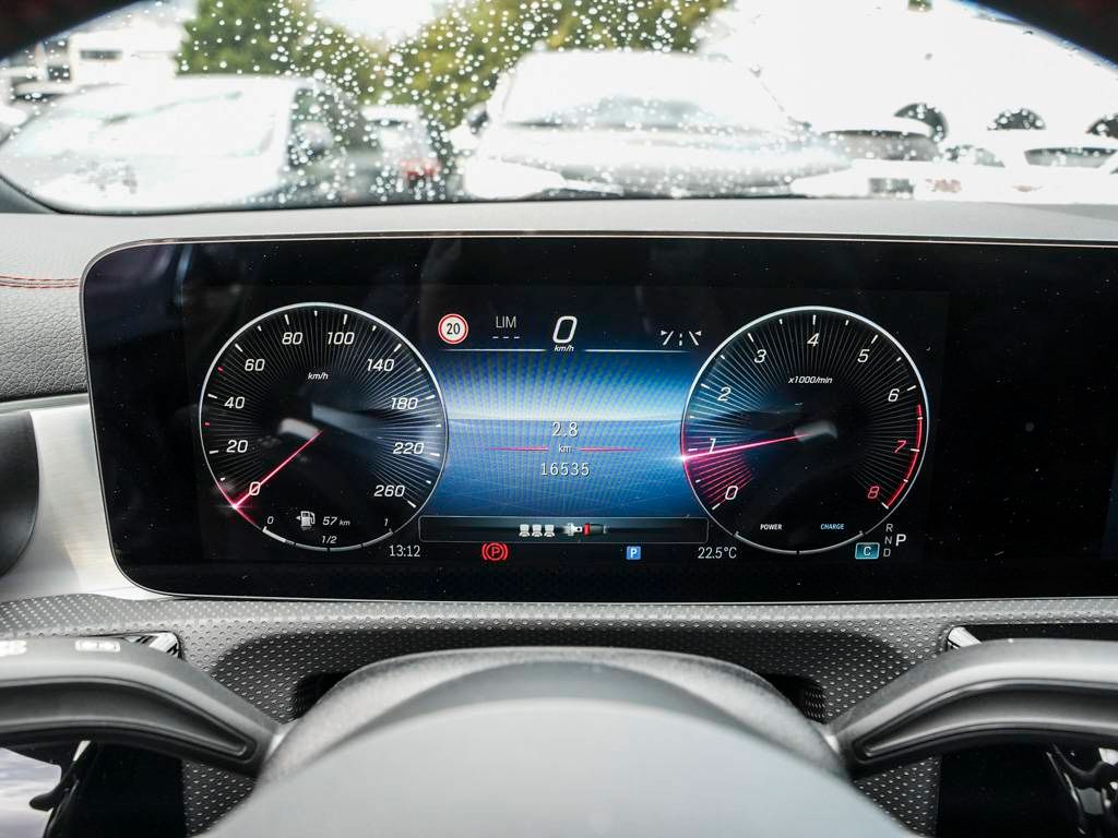 Mercedes-Benz CLA 180 2024