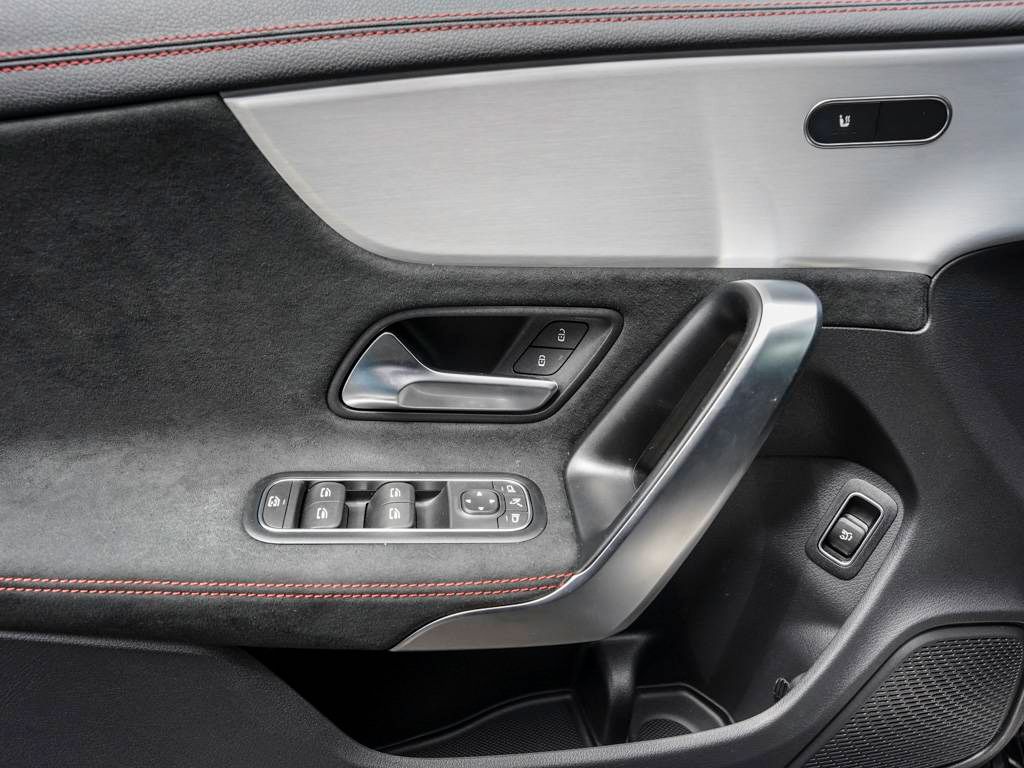 Mercedes-Benz CLA 180 2024