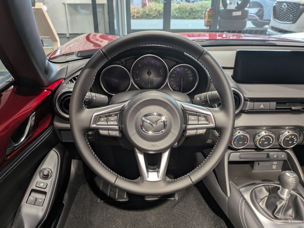 Mazda MX-5 2025