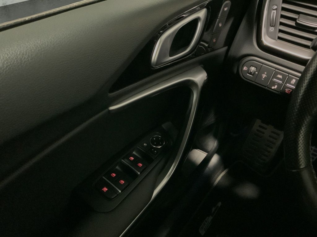Kia pro cee'd / ProCeed 2024