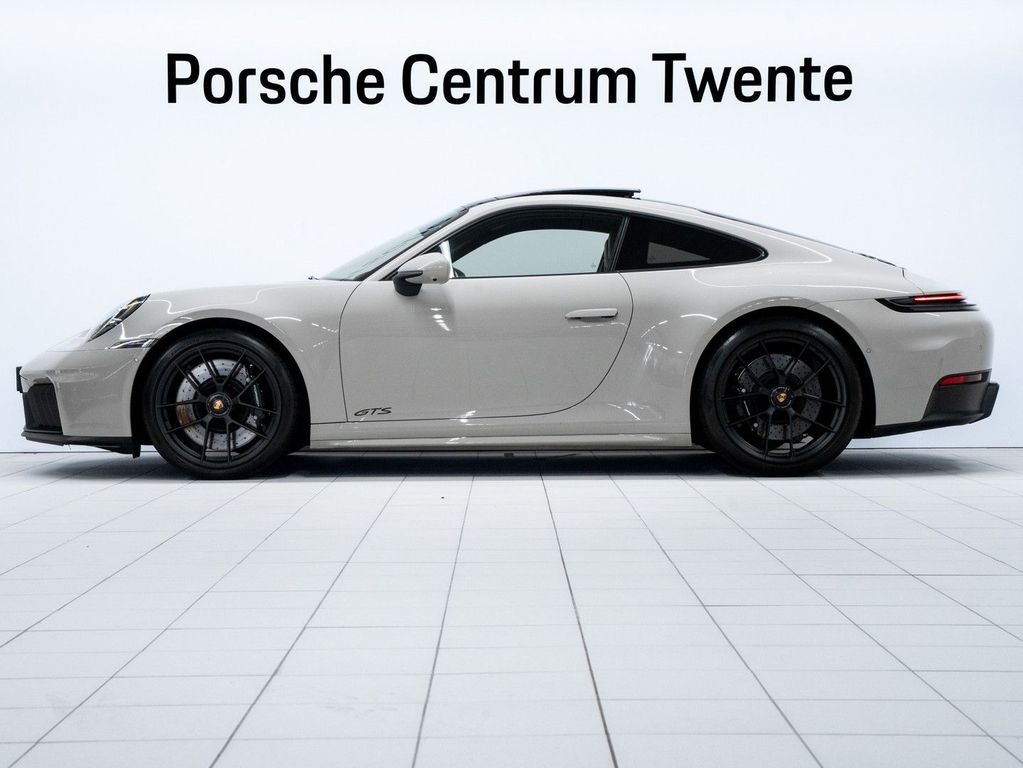 Porsche 992 2024