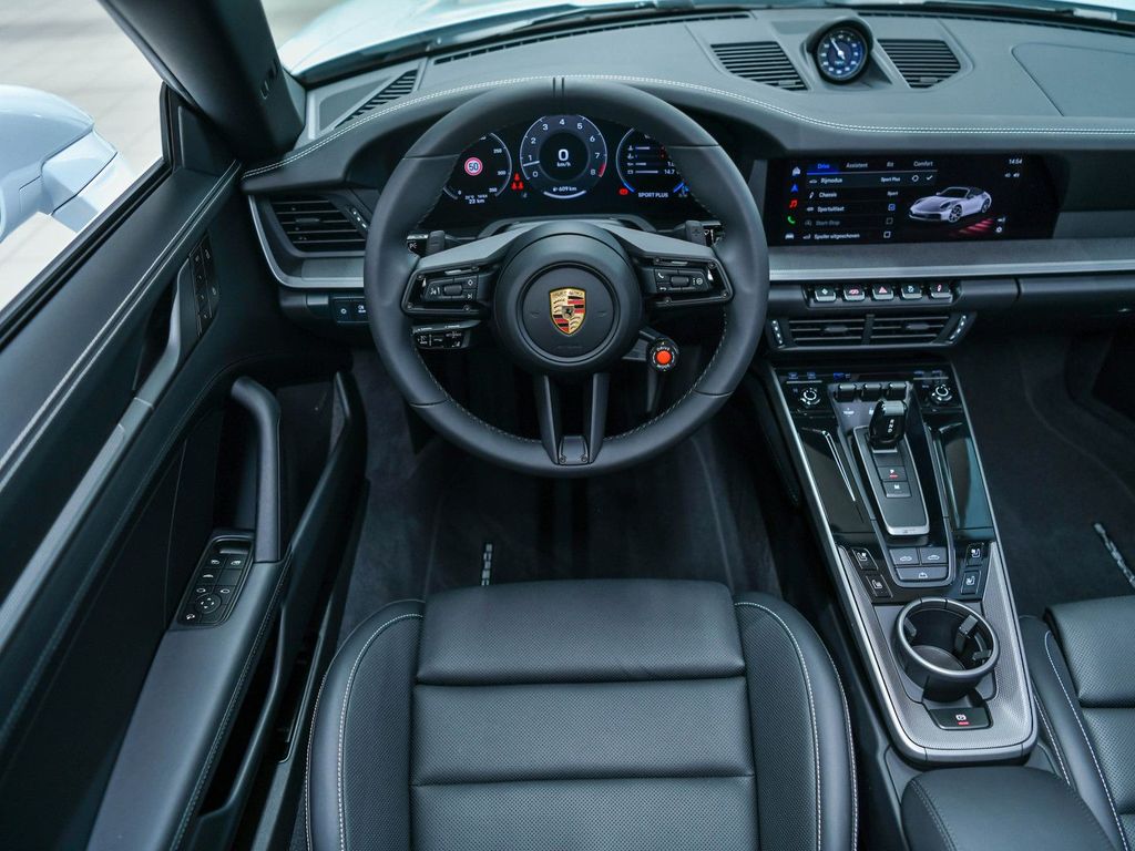 Porsche 992 2025