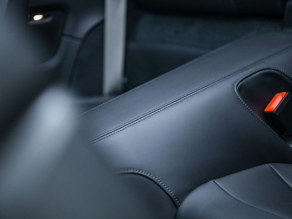 Porsche 992 2025
