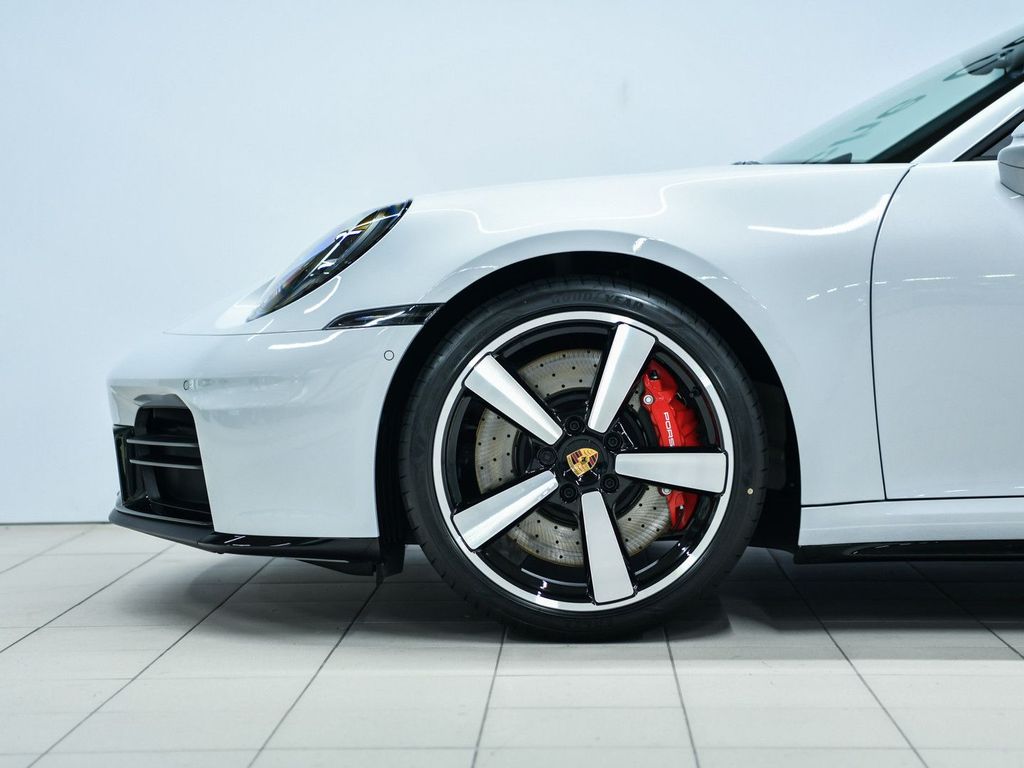 Porsche 992 2025