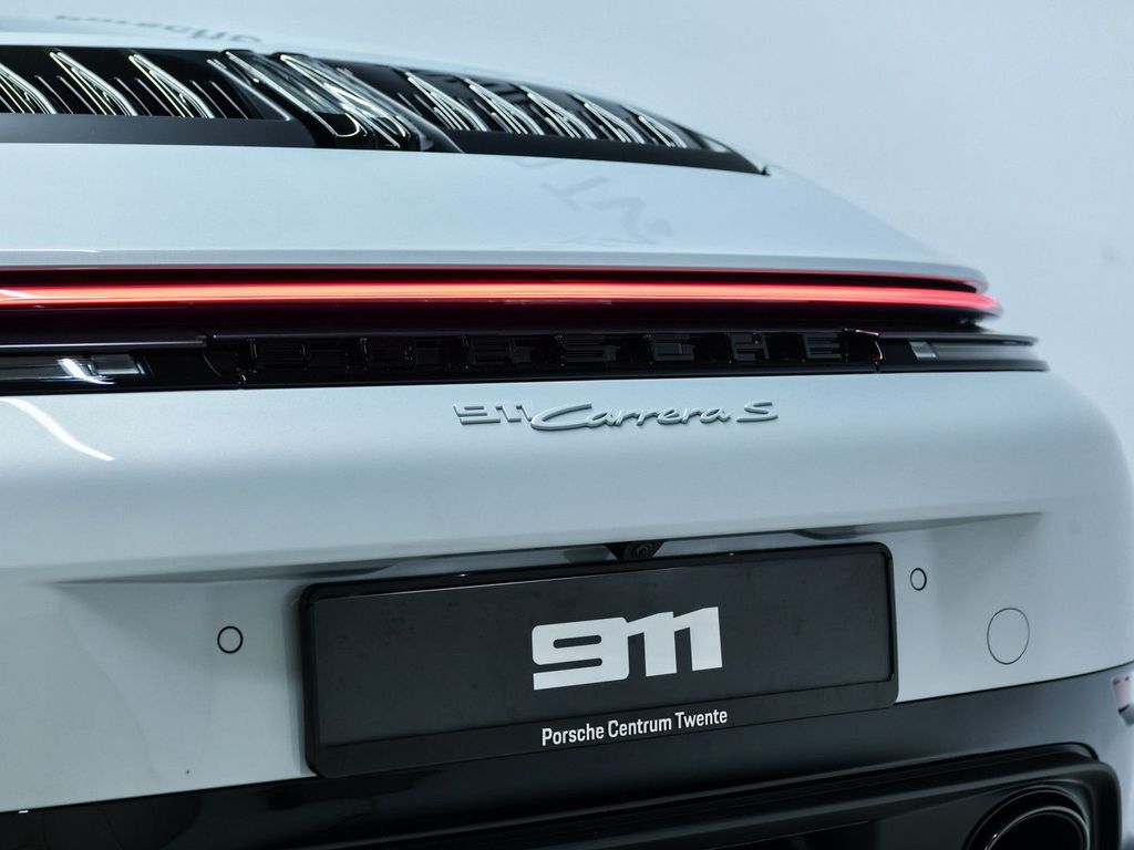 Porsche 992 2025
