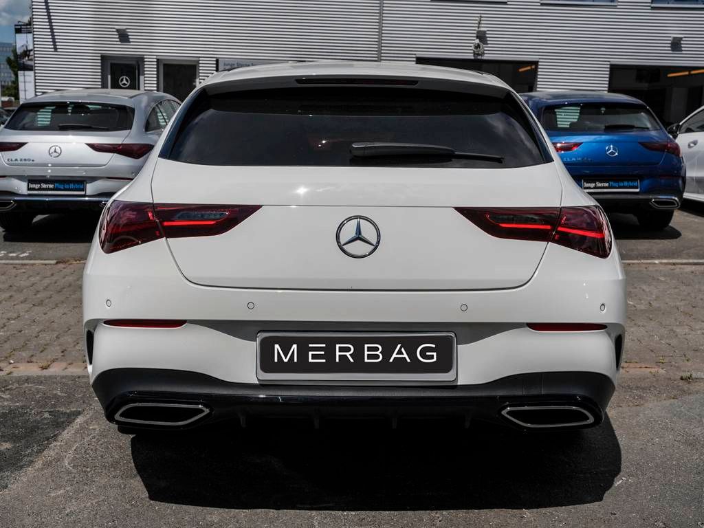 Mercedes-Benz CLA 200 2024