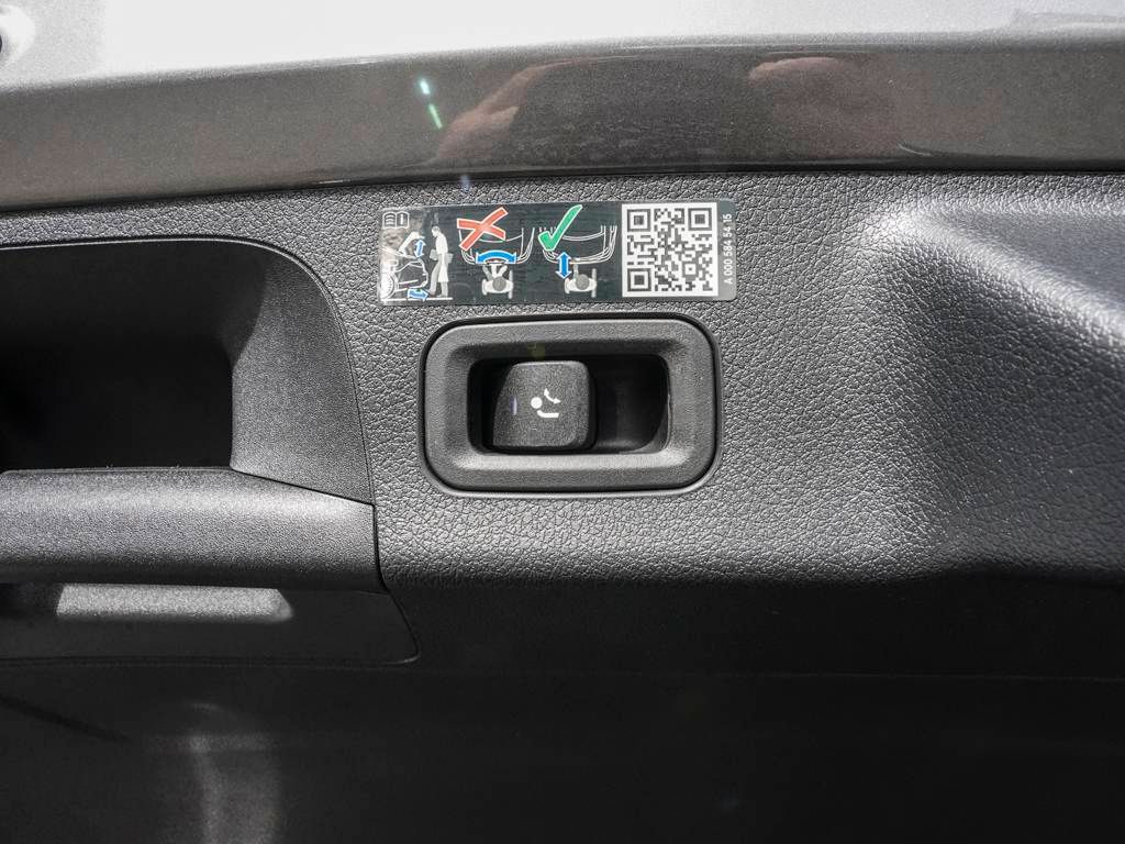 Mercedes-Benz CLA 180 2023