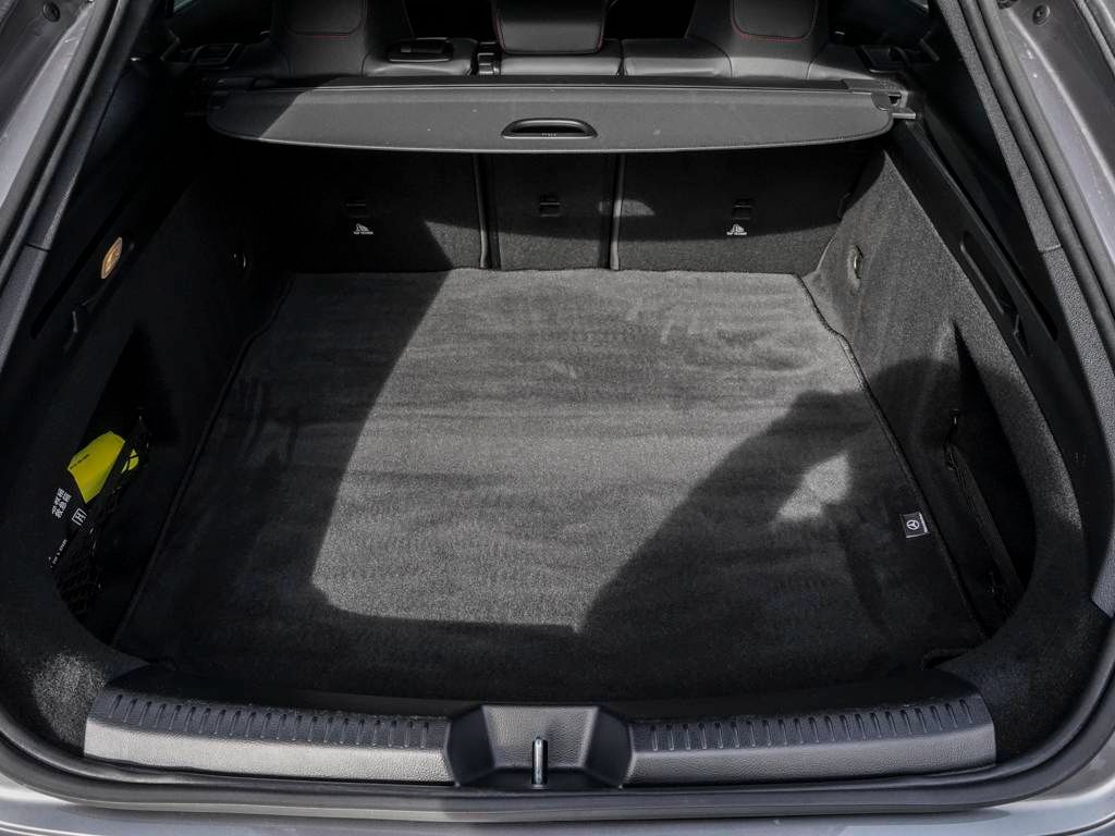 Mercedes-Benz CLA 180 2023