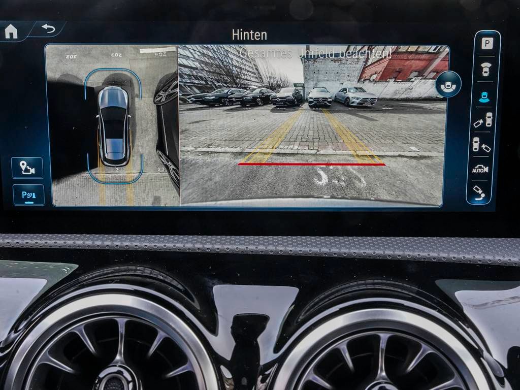 Mercedes-Benz CLA 180 2023