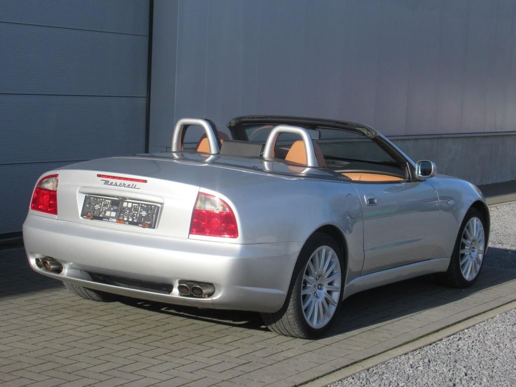 Maserati Spyder 2003
