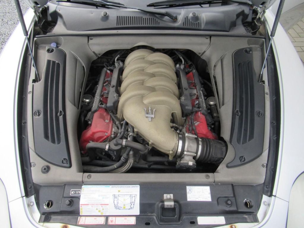 Maserati Spyder 2003