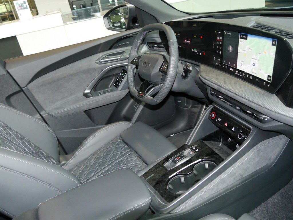 Audi SQ5 2025