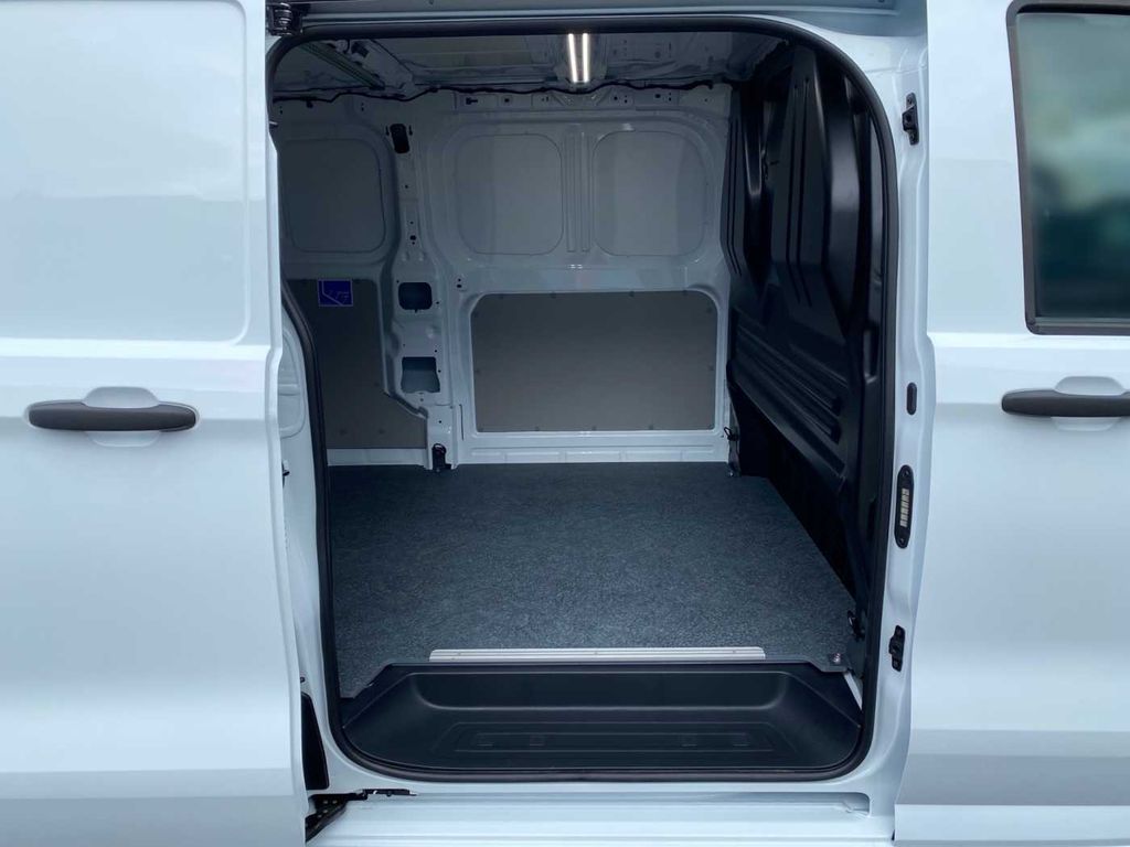 Volkswagen T7 Transporter