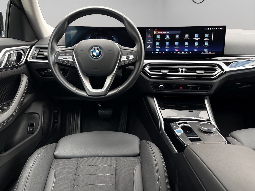 BMW i4 2023