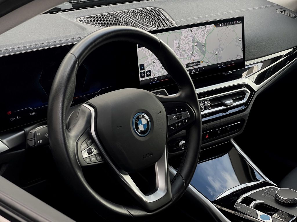 BMW i4 2023