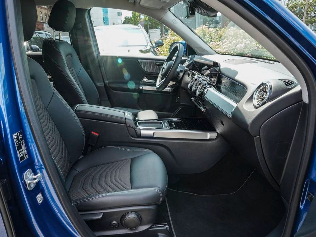 Mercedes-Benz GLB 180 2024
