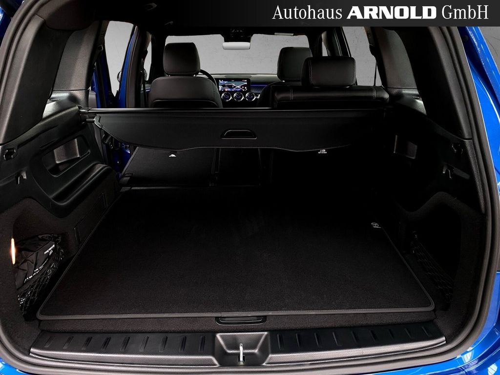 Mercedes-Benz GLB 200 2025