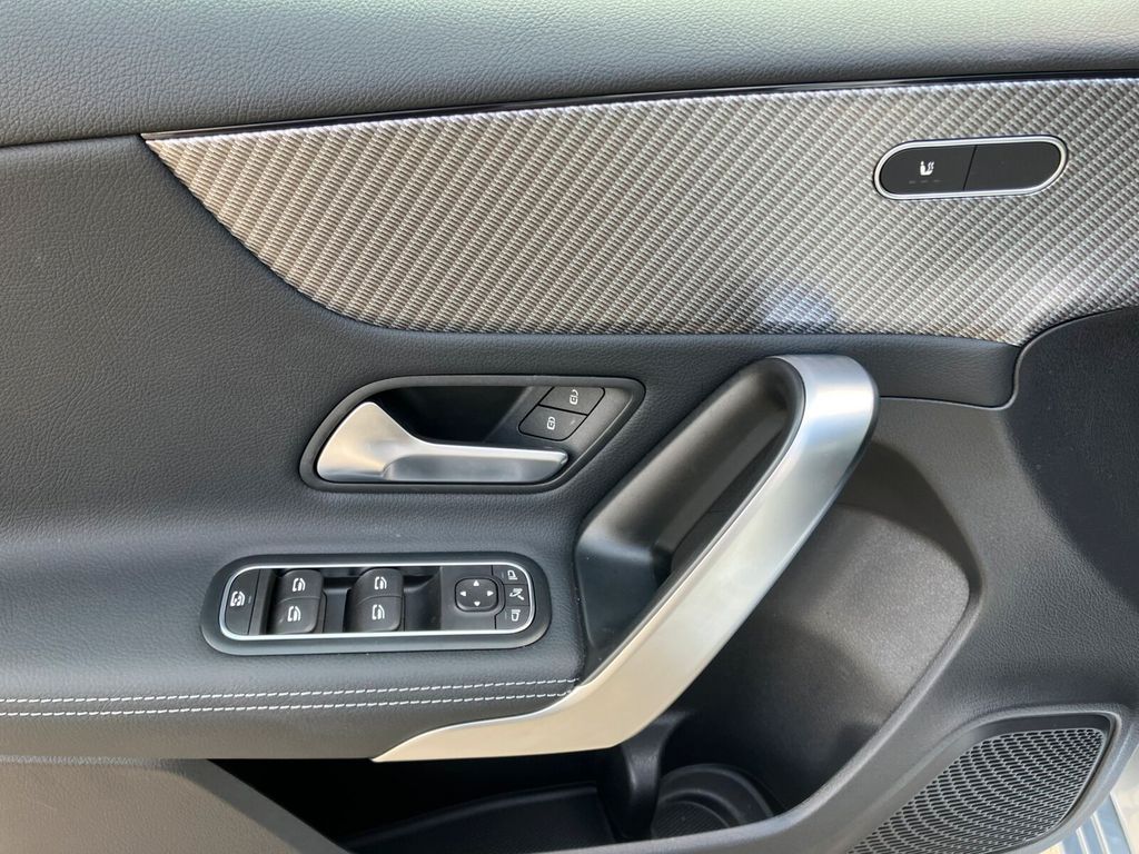 Mercedes-Benz A 200 2024