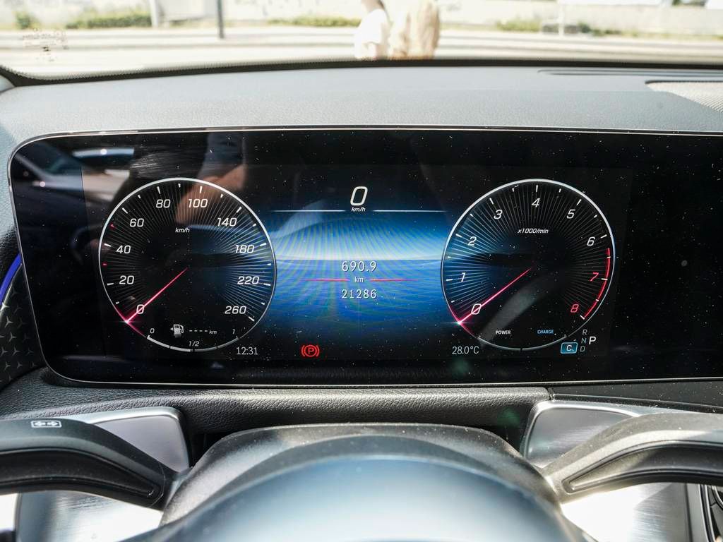 Mercedes-Benz GLB 180 2024