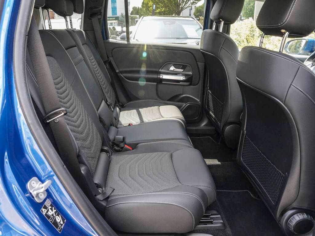 Mercedes-Benz GLB 180 2024