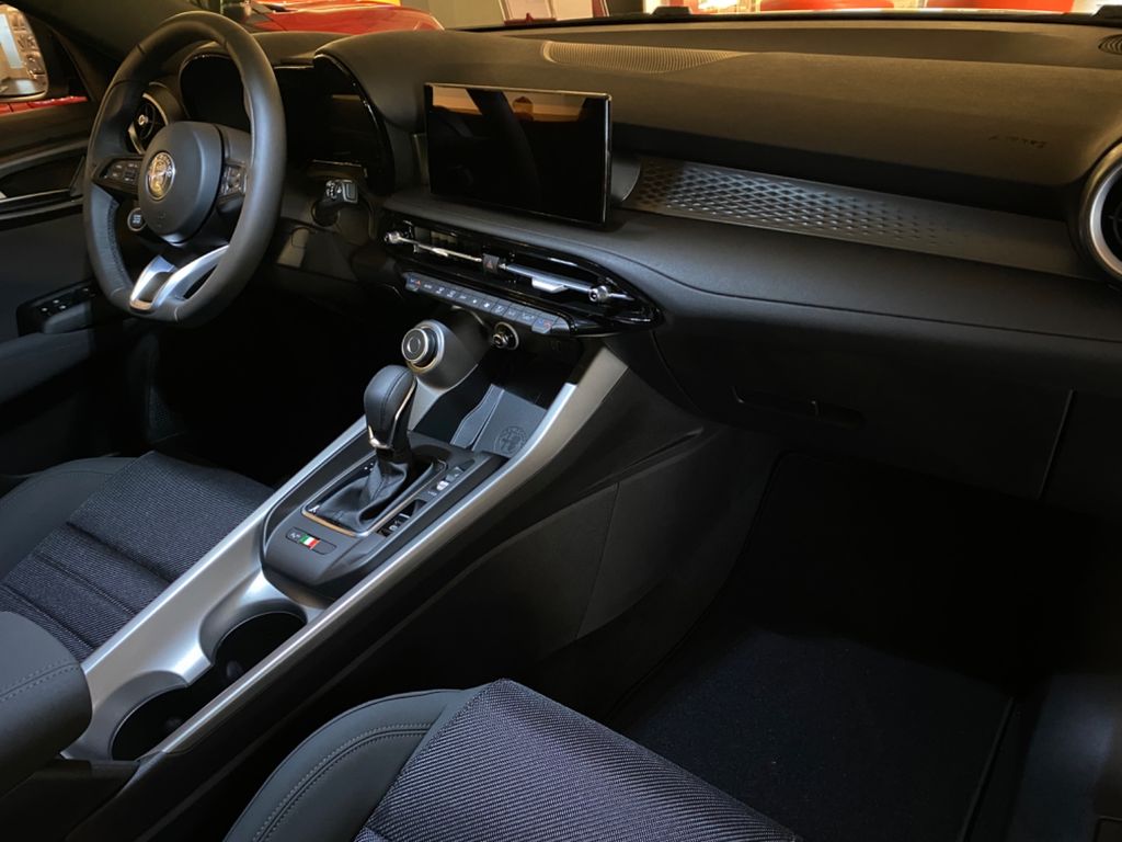 Alfa Romeo Tonale 2024