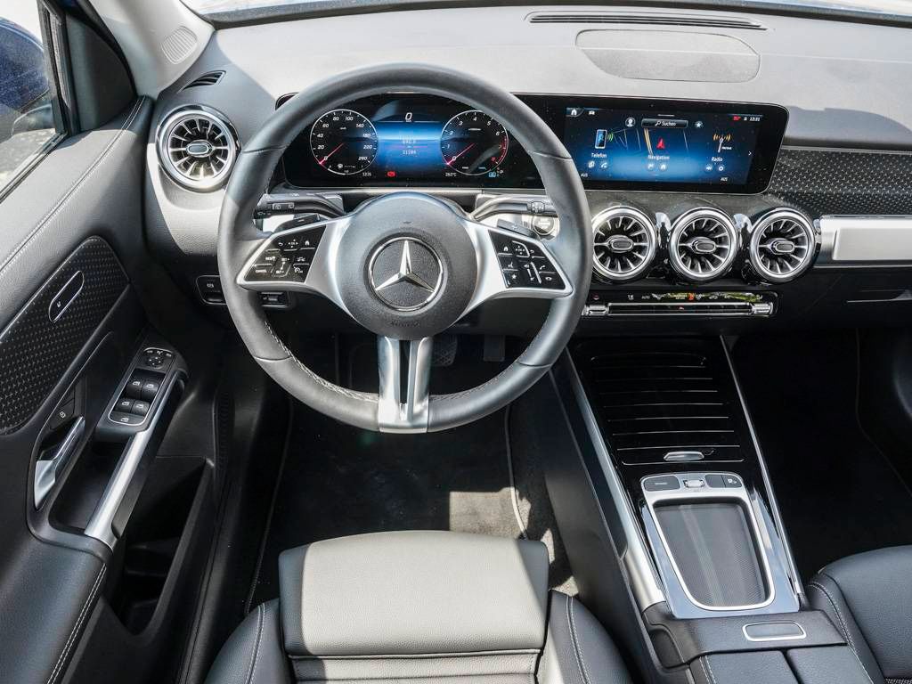 Mercedes-Benz GLB 180 2024