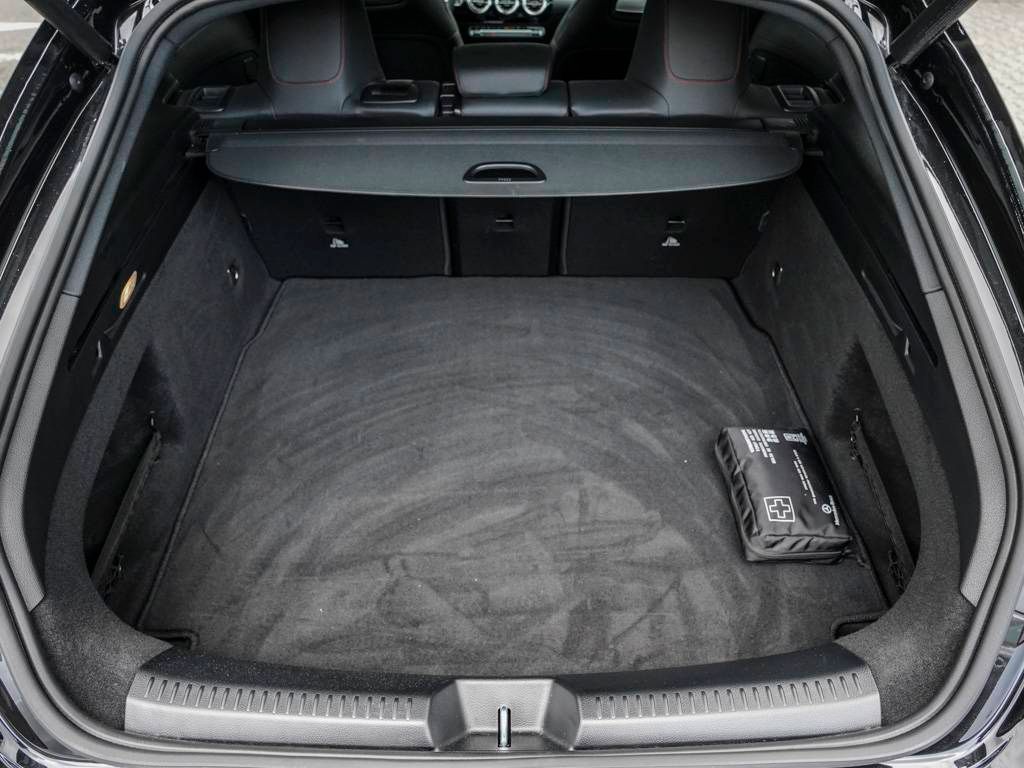 Mercedes-Benz CLA 200 2024