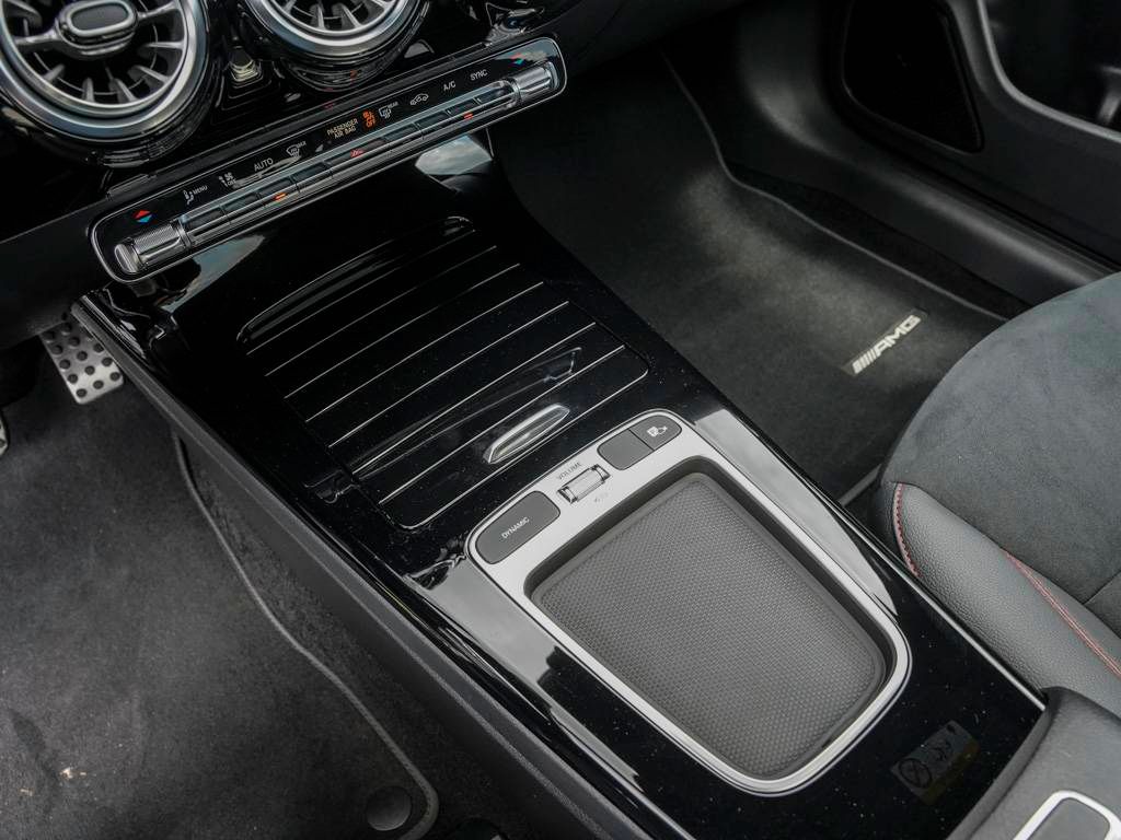 Mercedes-Benz CLA 200 2024