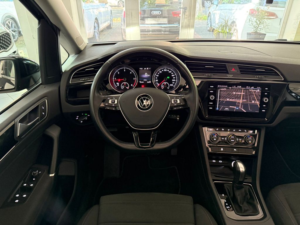 Volkswagen Touran 2021